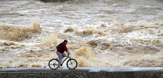 Hochwasser-News live in Deutschland, Österreich, Polen, Tschechien: Flutwelle erreicht Klodzko in Polen, Stausee in Österreich droht überzulaufen