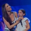 India Martínez vuelve a compartir momentos mágicos con una niña en su concierto de Córdoba