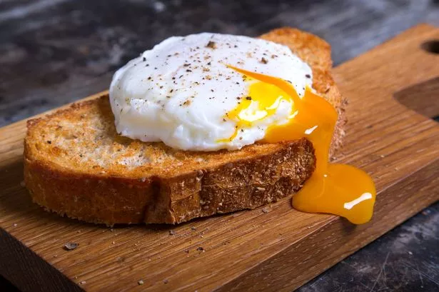 Jamie Oliver explains 'only' way to poach 'perfect egg' every time