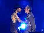 Jane's Addiction fans' fears for singer Perry Farrell over concerning behavior before mid-song bust up with guitarist Dave Navarro