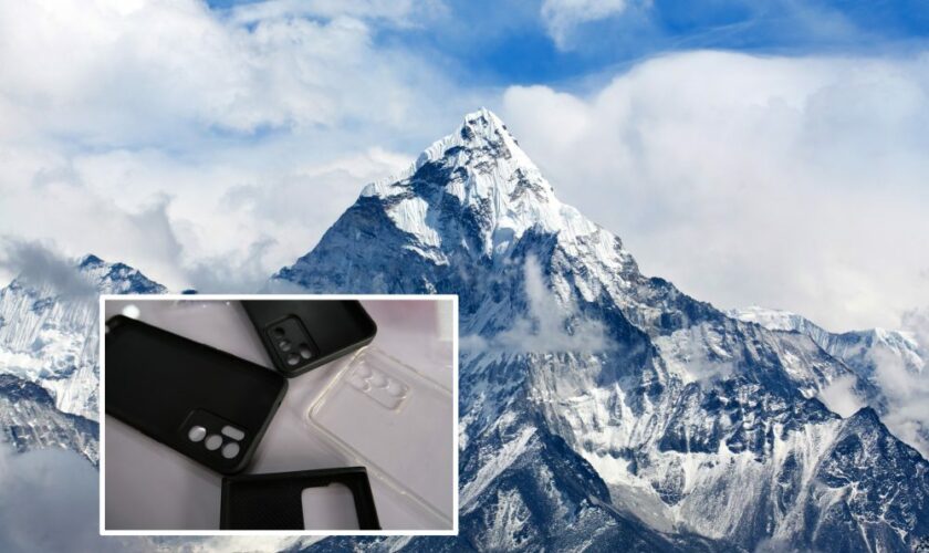 “Kaizen” – Un escalier fait en coques RhinoShield retrouvé sur le flanc de l’Everest