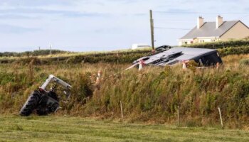 Man rushed to hospital after horror bus and tractor crash in West Clare beauty spot