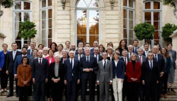 Michel Barnier mobilise ses troupes pour son grand oral