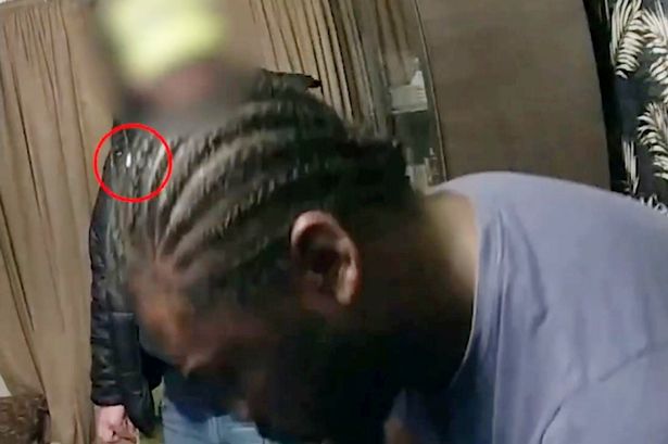 Moment gunman caught red-handed after cops spot key clue in his hair