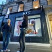 Odeur jusqu’au haut-le-cœur, boucan « nuit et jour » et murs fissurés : à Paris, un KFC empoisonne la vie d’un immeuble