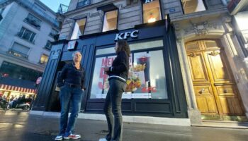 Odeur jusqu’au haut-le-cœur, boucan « nuit et jour » et murs fissurés : à Paris, un KFC empoisonne la vie d’un immeuble