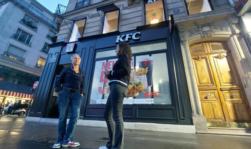 Odeur jusqu’au haut-le-cœur, boucan « nuit et jour » et murs fissurés : à Paris, un KFC empoisonne la vie d’un immeuble