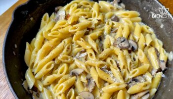 Pasta cremosa con champiñones: un plato fácil, rápido y saludable