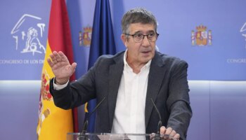 Patxi López corrige a la portavoz del PSOE por comparar la financiación singular de Cataluña con la de Cuenca, Soria y Teruel: "No tiene nada que ver"