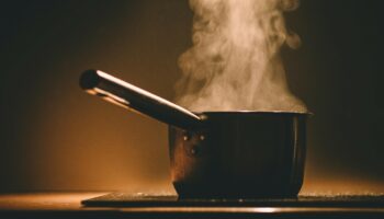 Pourquoi le lait déborde toujours de la casserole (et comment l'éviter)