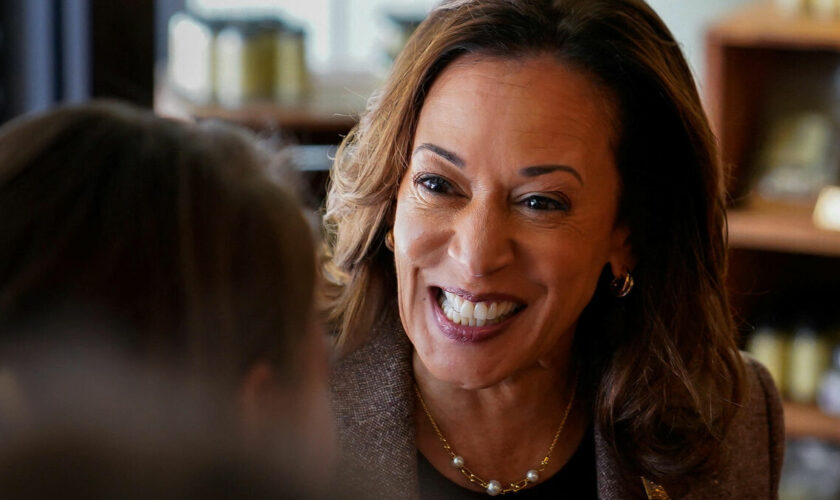 Présidentielle américaine : Kamala Harris est arrivée à Philadelphie, à la veille du débat avec Donald Trump