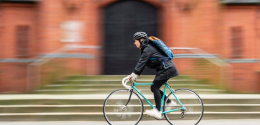 Rucksäcke für Radfahrer im Test: Chrome, Evoc, Deuter, Ortlieb, Vaude und Aevor