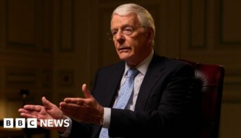 Rwanda plan was un-British, says ex-PM John Major