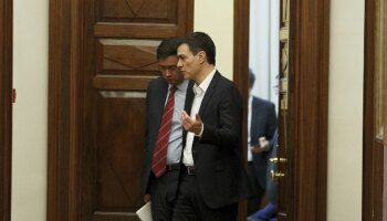 Sánchez cambia a su núcleo duro de Moncloa tras sentirse "desprotegido" en pleno 'caso Begoña'