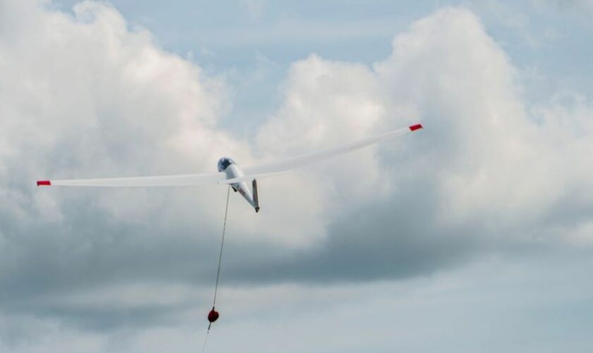 Die Fliegerschule auf der Wasserkuppe ist die älteste Segelflugschule der Welt und feiert in diesem Jahr ihren 100. Geburtstag.