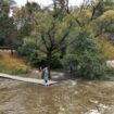 Selfies im Hochwasser