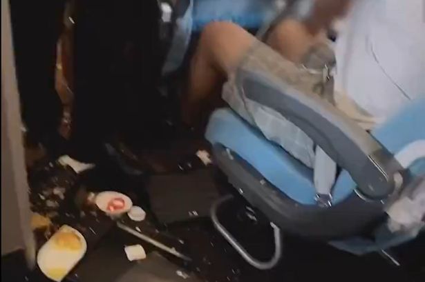 Turkish Airlines Boeing 777 chaos as turbulence throws bags across cabin with 7 injured