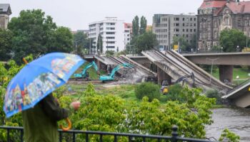 Unwetter in Europa: Abrissarbeiten an Carolabrücke beendet – steigende Elbpegel für Sonntag erwartet