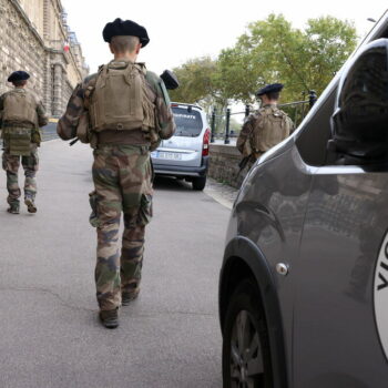 Val-de-Marne : un jeune militaire de l’opération sentinelle se suicide avec son arme de service