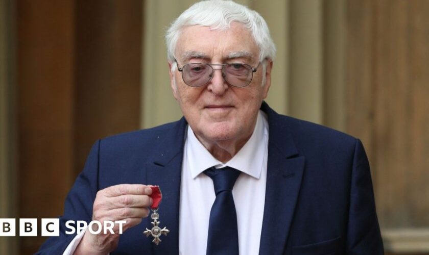 Clive Everton was made a MBE in 2019 for his services to snooker