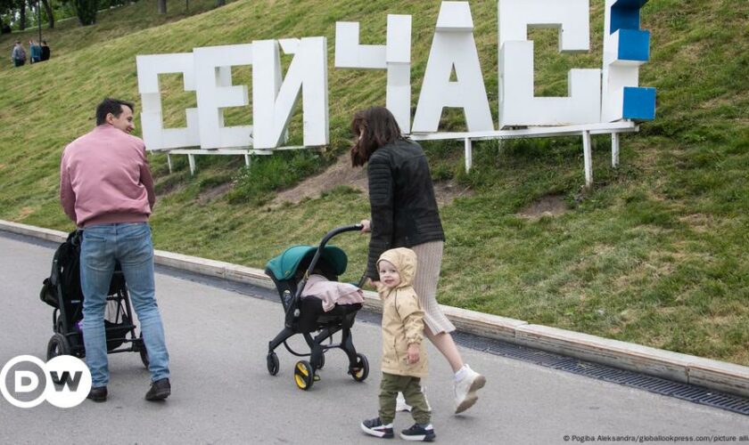 What's behind Russia's plan to ban 'child-free' ideology?