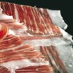 ¿Es bueno comerse la parte blanca del jamón serrano? Un experto gastronómico dicta sentencia