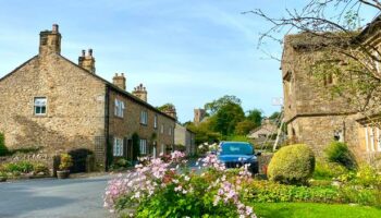 ‘Fairytale’ English village completely untouched by time - owned by just one family