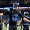 Jared Goff throws for 2 touchdowns, catches 1 as Lions top Seahawks