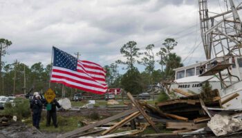 Aux Etats-Unis, l’ouragan Helene fait au moins 130 morts et s’immisce dans la campagne présidentielle