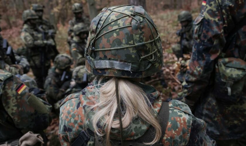 Eva Högl: Wehrbeauftragte kritisiert Lage der Frauen in der Bundeswehr