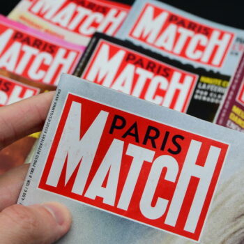 Le magazine «Paris Match» passe officiellement sous le contrôle de Bernard Arnault