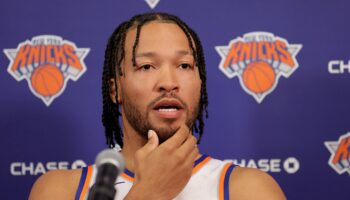 Knicks stars hilariously answer questions about reported blockbuster trade: ‘Who’s Karl?’