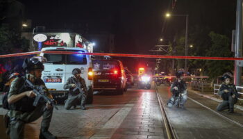 Attentat de mardi à Tel-Aviv : deux Palestiniens ont ouvert le feu dans une station de tram, sept morts