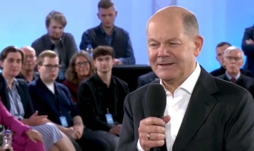 „Herr Scholz, man hat manchmal den Eindruck, die Antworten sind schon alle fertig“