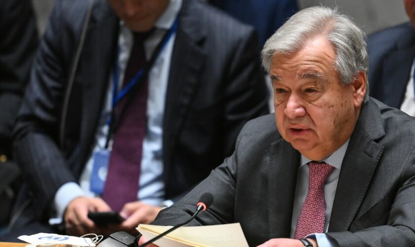 Le secrétaire général de l'ONU, Antonio Guterres, lors d'une réunion du Conseil de sécurité de l'ONU, le 18 avril 2024 à New York