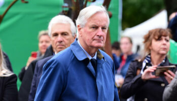 Michel Barnier aime toujours l’Europe, Robert Bourgi revient sur « l’affaire des costumes » de Fillon, les « anti-Faure » s’échauffent… Retrouvez les indiscrétions du « Nouvel Obs »