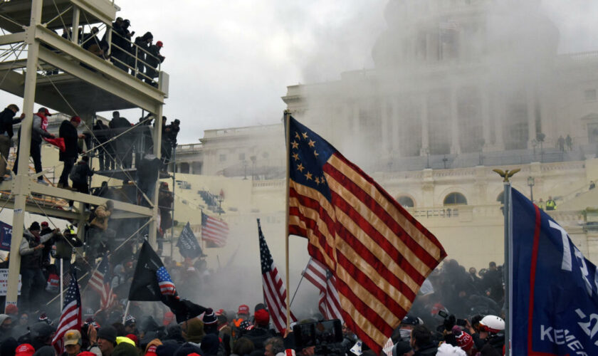 Assaut sur le Capitole : Donald Trump accusé d'être impliqué "à titre privé"