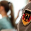 Jugendoffiziere als Referenten: Bundeswehr soll mehr Schulen in Hessen besuchen