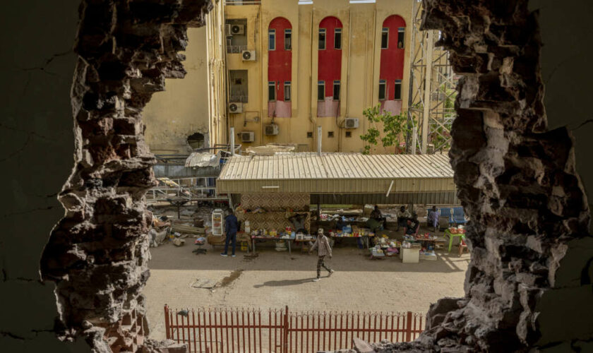 El Fasher et Khartoum, les deux villes assiégées symboles de la guerre soudanaise