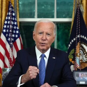 Joe Biden s'exprime sur sa décision de ne pas se représenter, lors d'une adresse à la nation depuis le Bureau ovale, le 24 juillet 2024