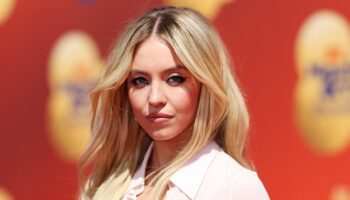 Sydney Sweeney says paparazzi yelled at her family to force her out of home in a bikini