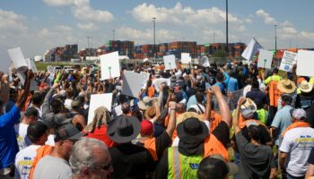 Manifestation de dockers à Seabrook (Texas), le 1er octobre 2024