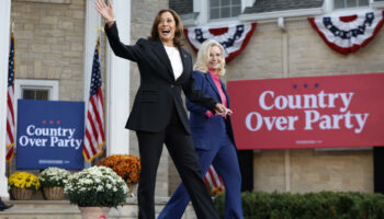 Présidentielle américaine : Kamala Harris en campagne avec la républicaine Liz Cheney