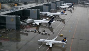 Flugverkehr: Flugsicherung spricht von Problemen im gesamten deutschen Luftraum