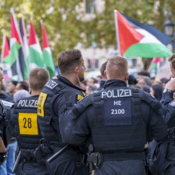 Hamas-Massaker in Israel: Verfassungsschutz warnt vor neuen antisemitischen Demos zum 7. Oktober