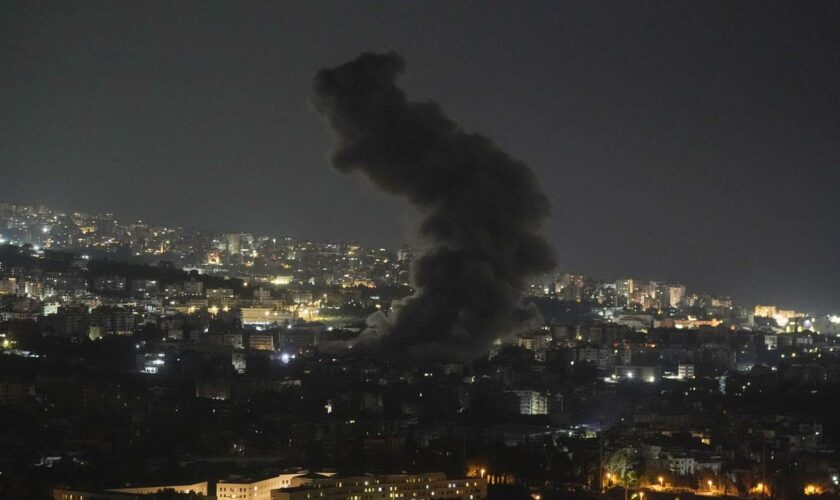 Nahost-Überblick: Explosionen im Libanon, Trump für Angriff auf iranische Atomanlagen