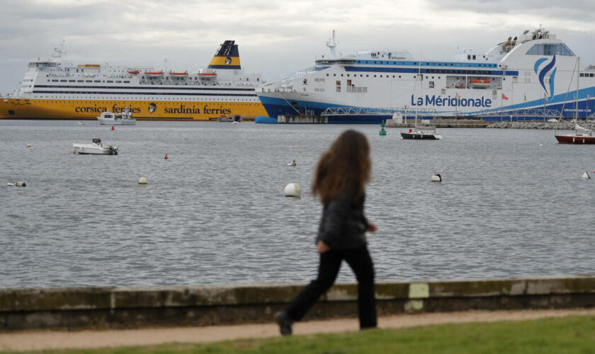 En Corse, la grève qui perturbait les ports et les aéroports a été levée