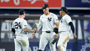 Yankees, Royals make MLB history in wild first game of ALDS