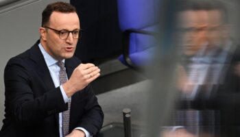 Debatte um Homophobie und Muslime – Spahn stimmt Kühnert zu