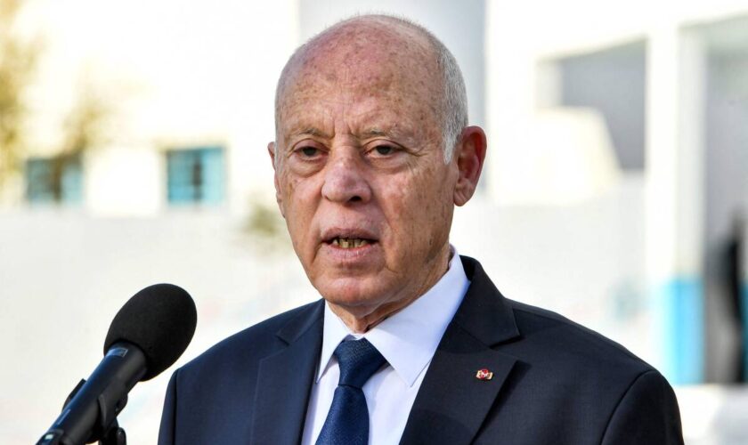 En Tunisie, le président Kais Saied réélu avec 90,7 % des suffrages (et un taux de participation inférieur à 30 %)